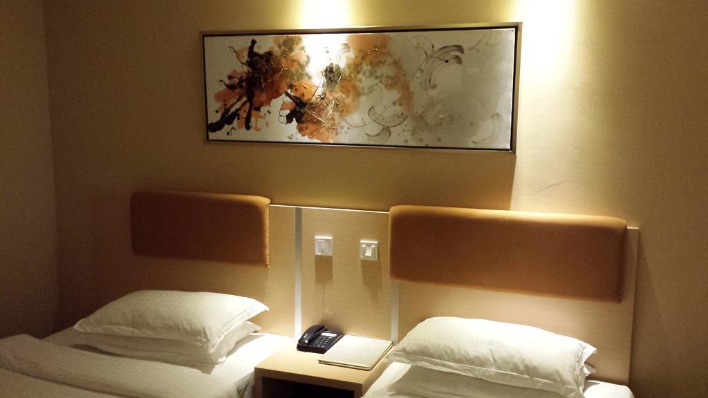 Aira Hotel Kuala Lumpur Zimmer foto